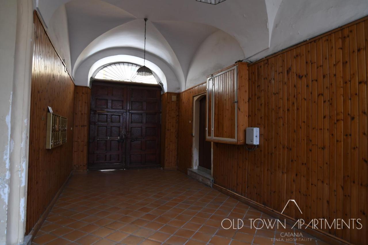 Old Town Apartments Катания Экстерьер фото