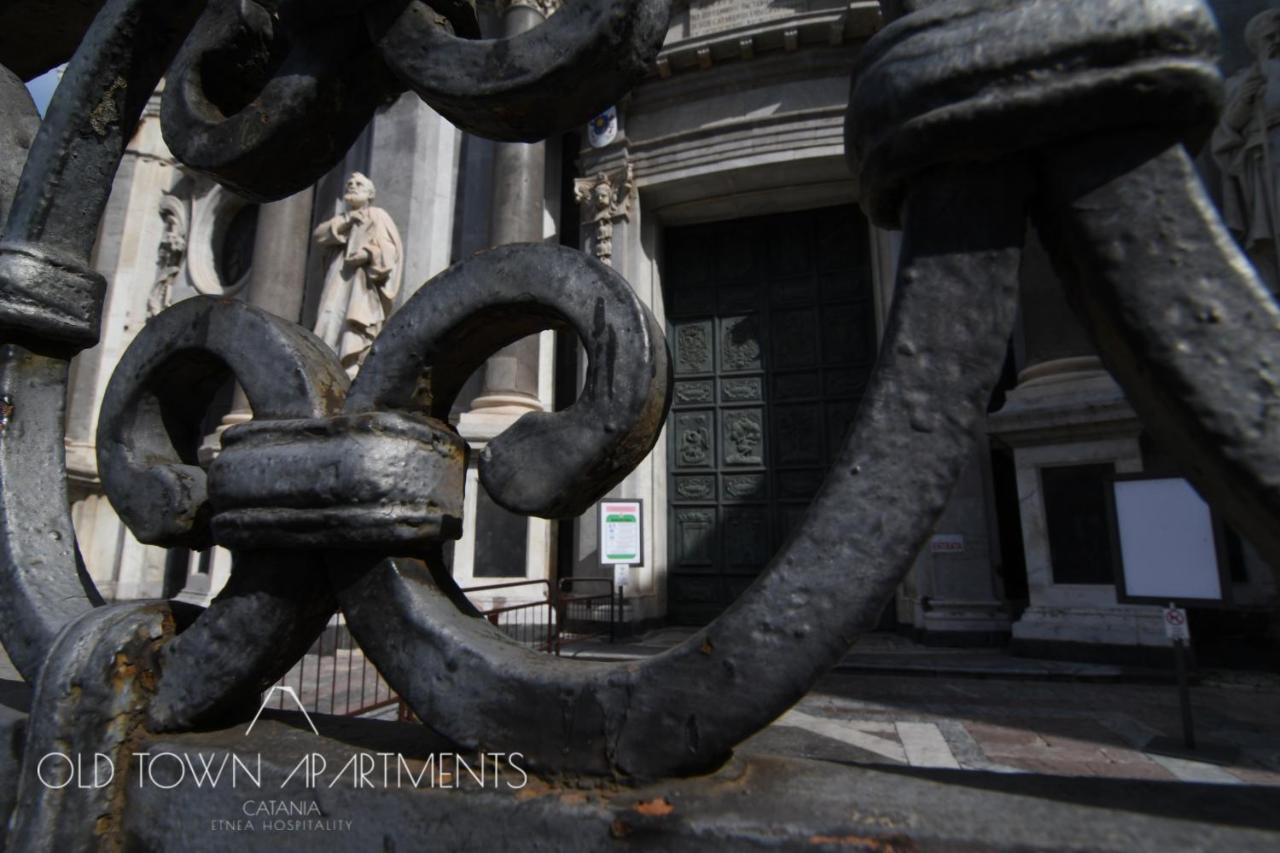 Old Town Apartments Катания Экстерьер фото