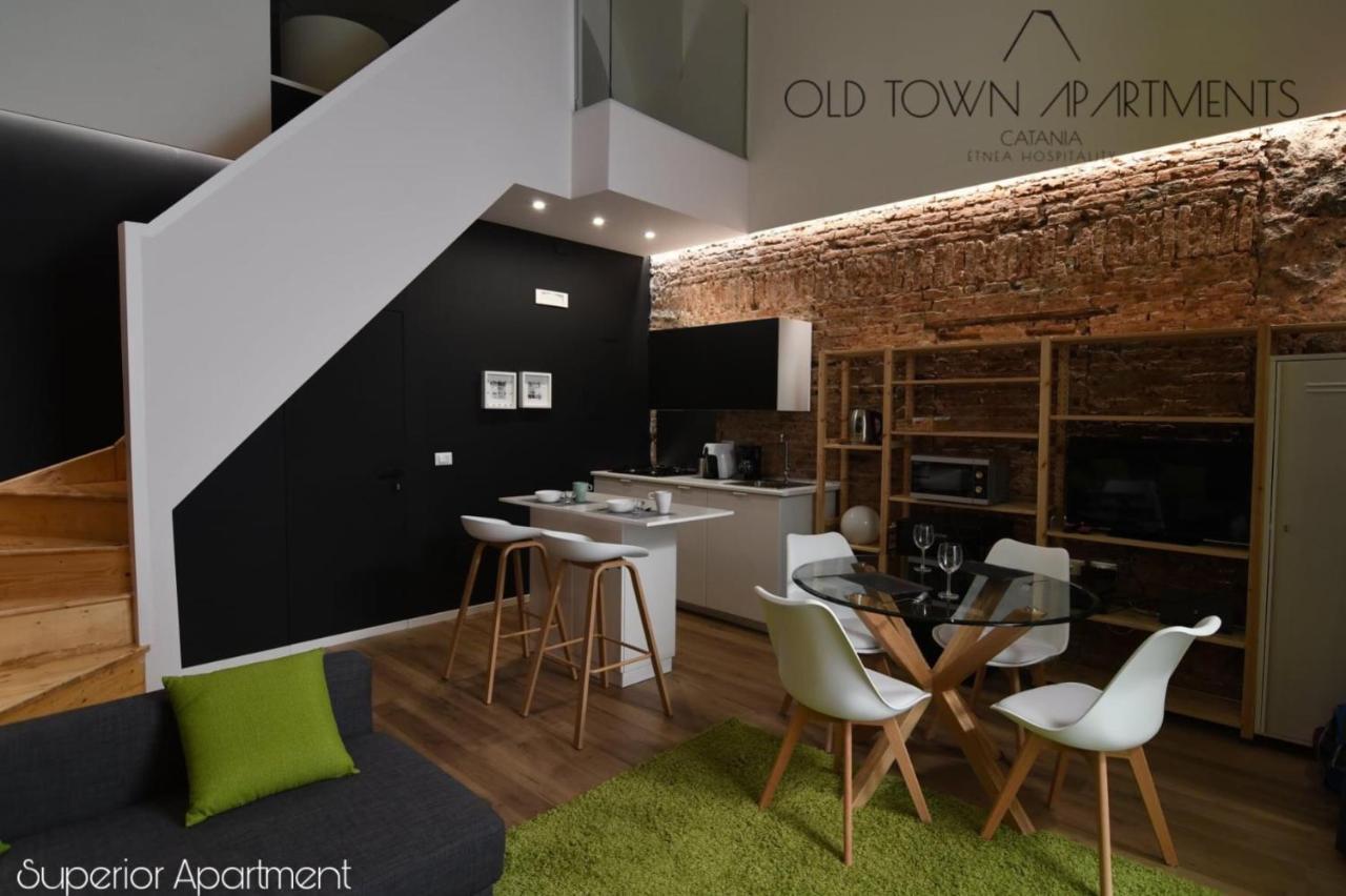 Old Town Apartments Катания Экстерьер фото