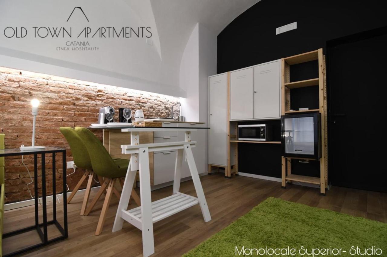 Old Town Apartments Катания Экстерьер фото
