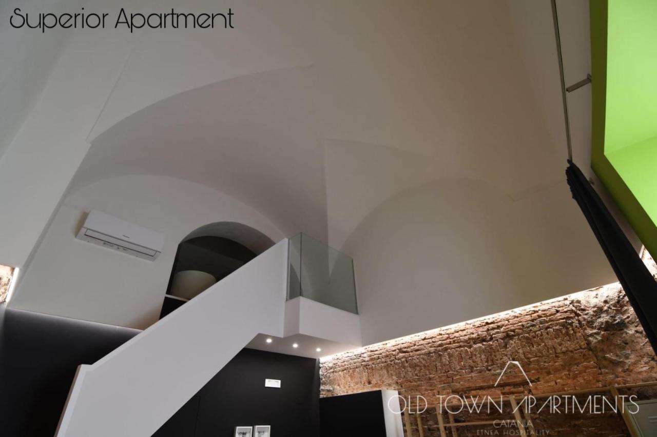 Old Town Apartments Катания Экстерьер фото